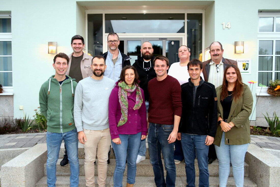 Etzenricht. Die UPW präsentiert für die Kommunalwahl 2026 eine Liste mit zwölf Namen und einem Altersdurchschnitt von 37 Jahren. Bürgermeisterkandidat ist Thomas Beutner.