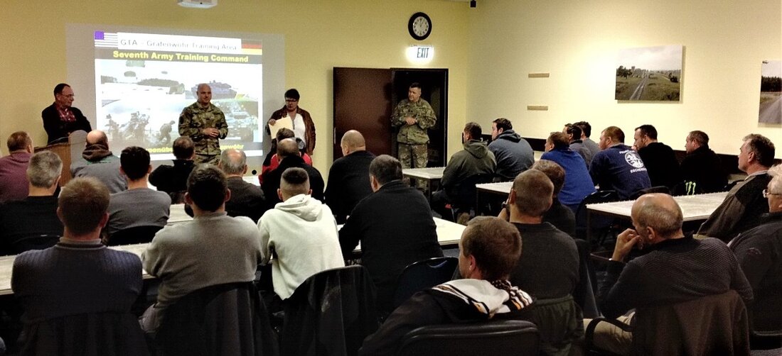 Grafenwöhr. Die US-Armee hat 34 neue deutsche Schießbahnarbeiter eingestellt. Die Verantwortlichen des 7. US-Armee-Ausbildungskommandos (7th ATC) hießen die neuen Range-Worker, die aus der gesamten Region rund um den Übungsplatz stammen, [&hellip;]