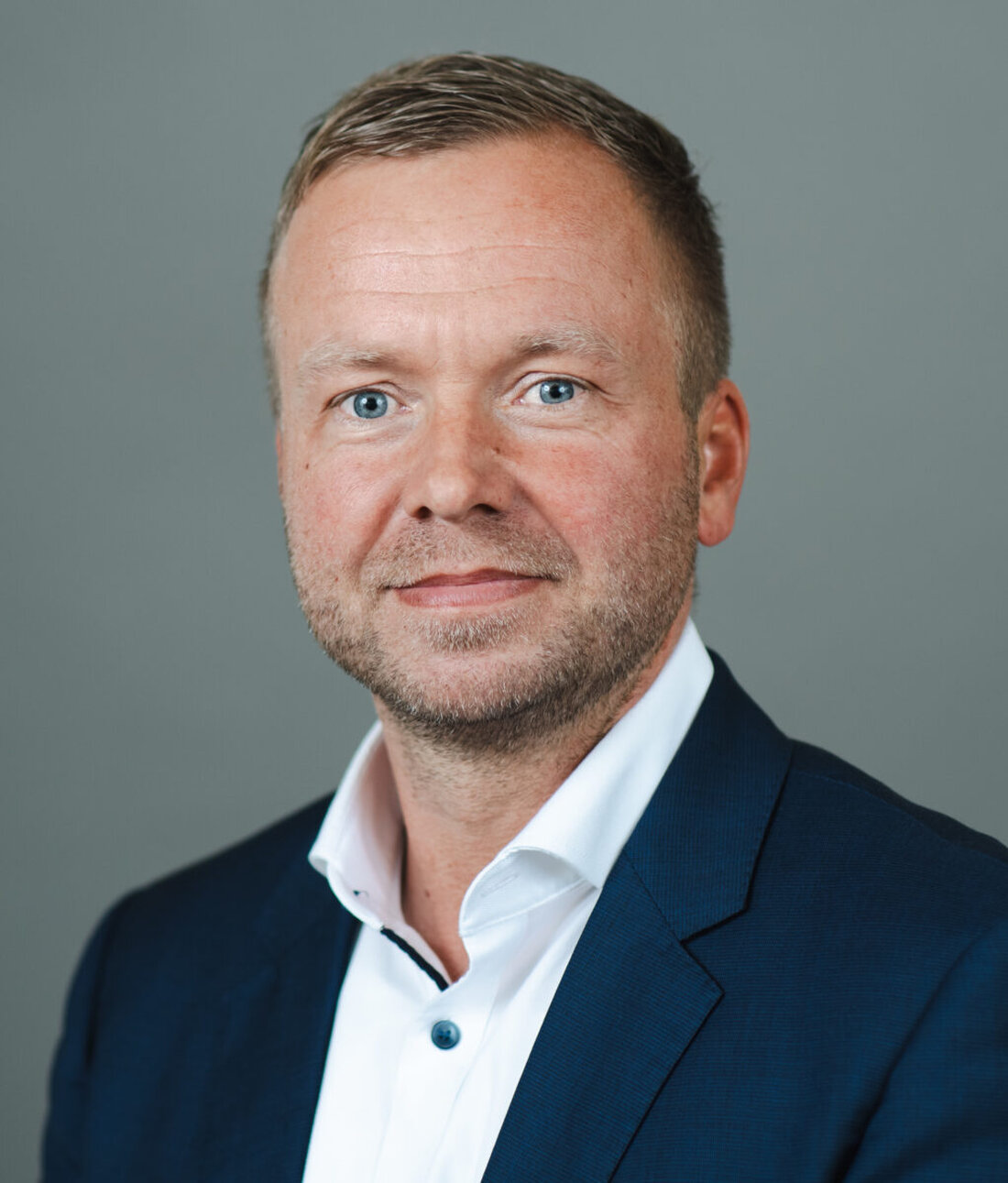 Amberg. In der Oberpfalz fließen 132.379,59 Euro aus dem Medien- und KI-Budget; 4.748,32 Euro sind bereits an Schulaufwandsträger ausgezahlt. Seit 16. Juli 2025 erleichtert sat:las Kommunen Anträge und stärkt digitale Bildung.