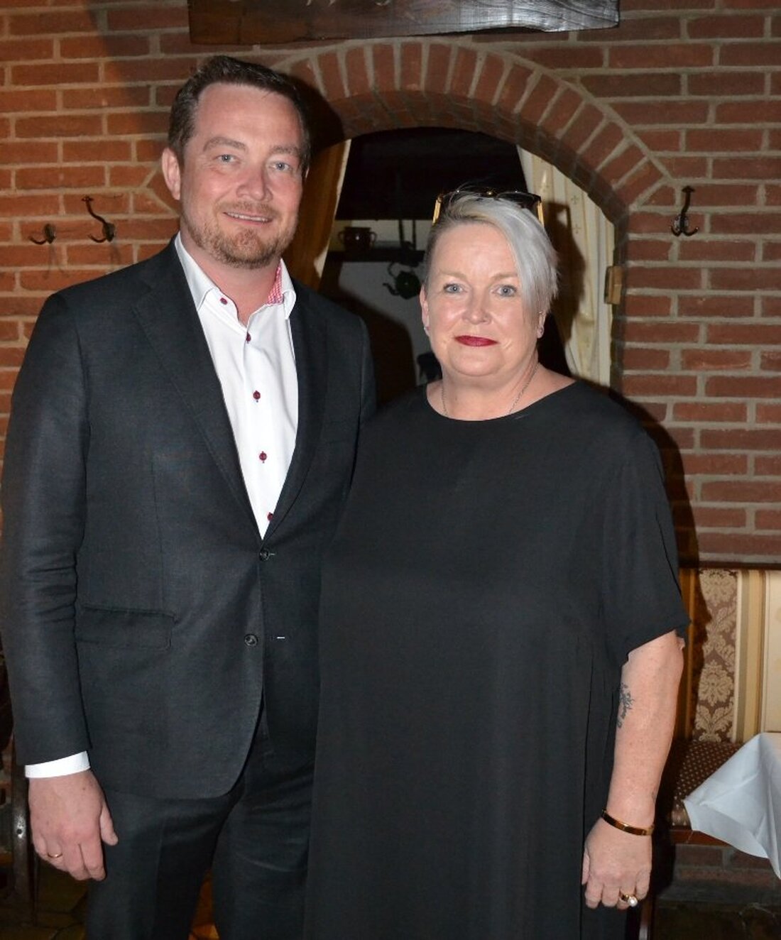 Weiden. Ganz großer Bahnhof für Gisela Birner. Zum Abschied der langjährigen Geschäftsführerin des SPD-Unterbezirks und Bezirks erwiesen zahlreiche Sozialdemokraten aus der Region der Weidenerin die Ehre. Die neue Ansprechpartnerin hat [&hellip;]