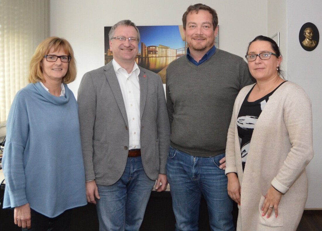 Weiden. „Die Gewerkschaften werden auch in dieser Wahlperiode mein wichtigster Ansprechpartner sein, wenn es um die Situation der Beschäftigten in der Region geht“, freute sich MdB Uli Grötsch über den gemeinsamen [&hellip;]