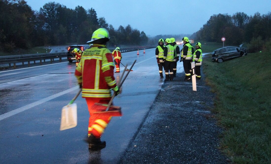 Neustadt/WN/Windischeschenbach. Ein Auto schleuderte heute auf der A93 in die Leitplanke – durch die Wucht des Aufpralls wurde sogar der Motorblock aus dem Wagen gerissen. Die Frau hatte Glück im [&hellip;]