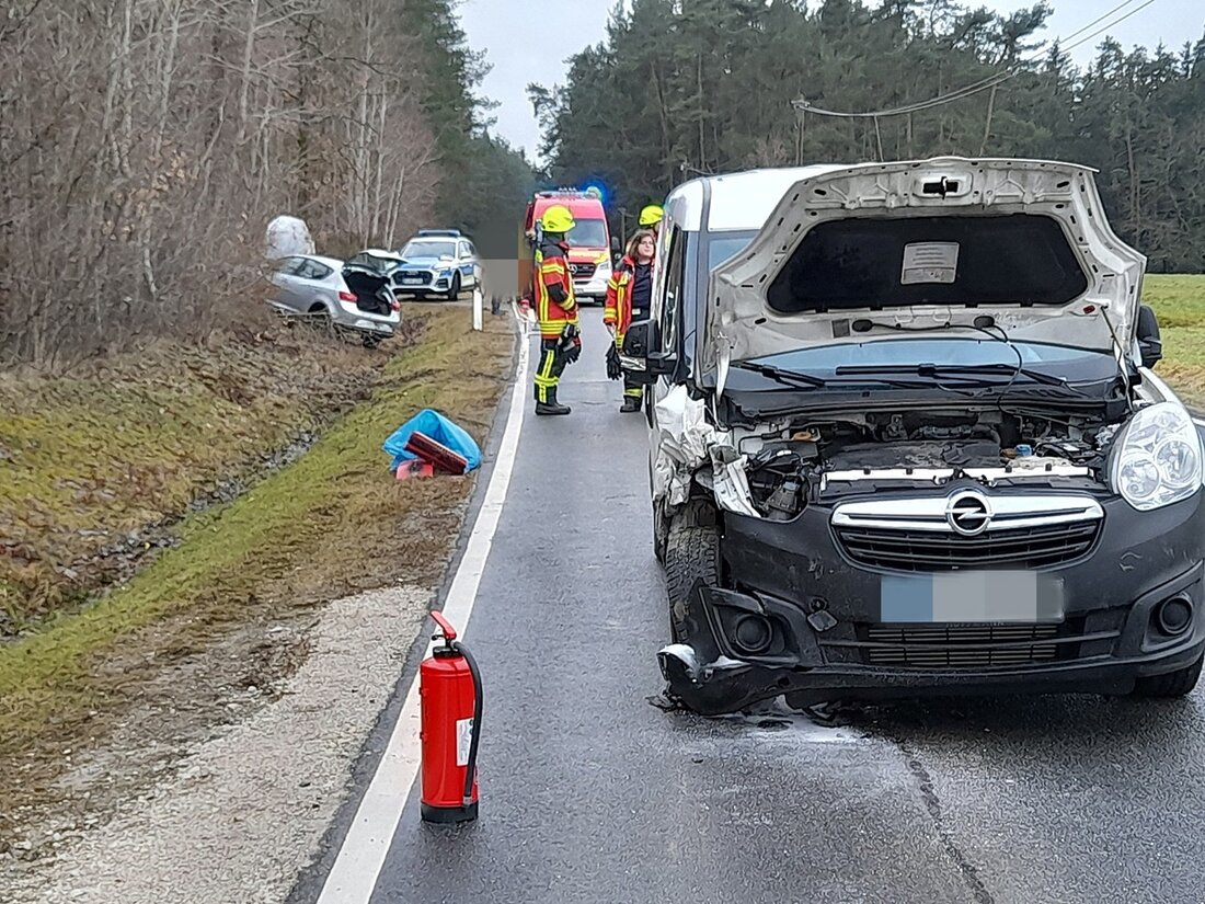 Nordoberpfalz. Ein Ersthelfer aus Eslarn beschreibt, wie er nach einem Auffahrunfall eingriff und erste Hilfe leistete, während andere untätig zuschauten. Unzählige Menschen geraten in Deutschland jährlich in eine Notlage und erhalten keine Unterstützung. Doch die Hilfe von Laien könnte entscheidend sein.
