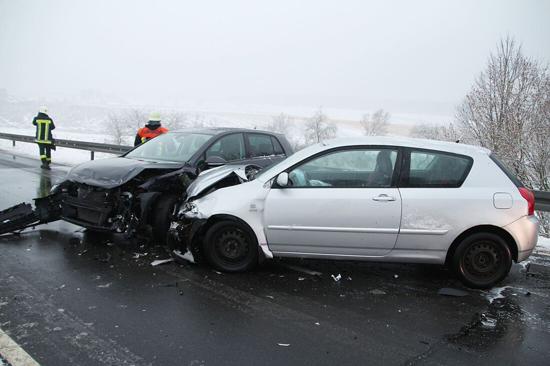 Speinshart. Auf der NEW5 zwischen Speinshart und Münchsreuth hat es heute einen schweren Verkehrsunfall gegeben. Eine Golffahrerin (30) aus Pressath war gegen 7.00 Uhr gerade in Richtung Münchsreuth unterwegs, als [&hellip;]