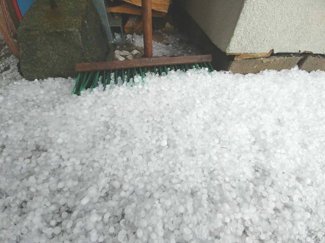 Weiden/Neustadt/WN/Tirschenreuth. Es sieht schon düster aus in Teilen der nördlichen Oberpfalz. Laut Deutschem Wetterdienst kommen starke Gewitter auf uns zu. Vor allem der Landkreis Tirschenreuth und der nord-westliche Teil des [&hellip;]
