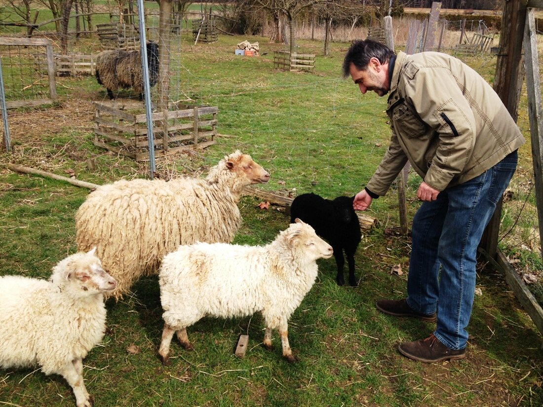 Irchenrieth. Der Frühling ist im Irchenriether Tierpark schon angekommen! Bei unserem Besuch begrüßen wir Nachwuchs, Jungtiere und Neuankömmlinge und heißen sie im idyllischen Gleisbachtal willkommen! Manfred Urban führte uns durch [&hellip;]