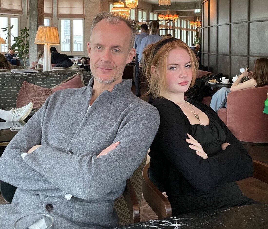 Neustadt/WN. Max Uthoff und Tochter Toni zeigen ihr erstes gemeinsames Kabarett „Einer zu viel“ am 16. Mai in der Stadthalle; Beginn 20 Uhr, Einlass 19.15 Uhr. Tickets bei Sparkasse Neustadt/WN, Tourist-Info Weiden und online.