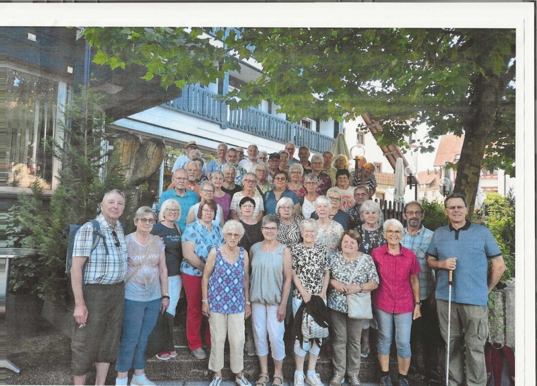 Luhe-Leuchtenberg. Mit Bus und Boot erkundete die VdK-Reisegruppe den Schwarzwald und Straßburg, bestaunte das Europaviertel samt Parlament und genoss Weinprobe mit Kugelhupf zwischen Reben und Fachwerk.