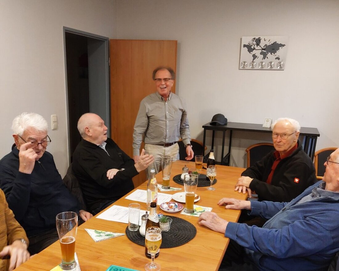 Pressath. Am 12. Februar 2026 trafen sich die Ver.di-Senioren im Vierstädtedreieck in der Pension am Schloßberg. Sie diskutierten zur Kommunalwahl über Daseinsvorsorge, Finanzen, Investitionsstau und die Gesundheitsversorgung.