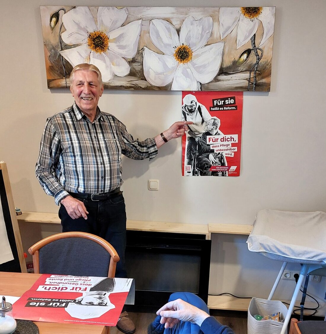 Grafenwöhr. Die Ver.di-Senioren fürchten Kahlschlag bei Sozialleistungen. Im Mittelpunkt der Monatsversammlung der Gewerkschaftssenioren von ver.di im Vierstädtedreieck stand die Sorge um wesentliche soziale Leistungen. Das gilt besonders für die Lage in der Pflegeversicherung.