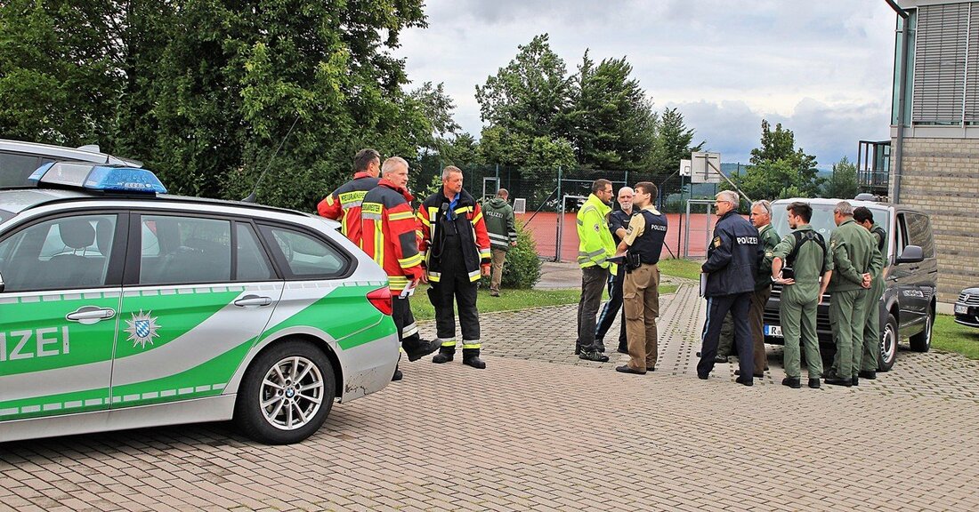 Eschenbach. Große Suchaktion von Erfolg gekrönt: Wie die Polizeiinspektion Eschenbach am späten Montagnachmittag mitteilte, ist seit Vormittag ein 52-jähriger Mann vermisst worden. Die Einsatzkräfte fanden den Eschenbacher schließlich am Abend [&hellip;]