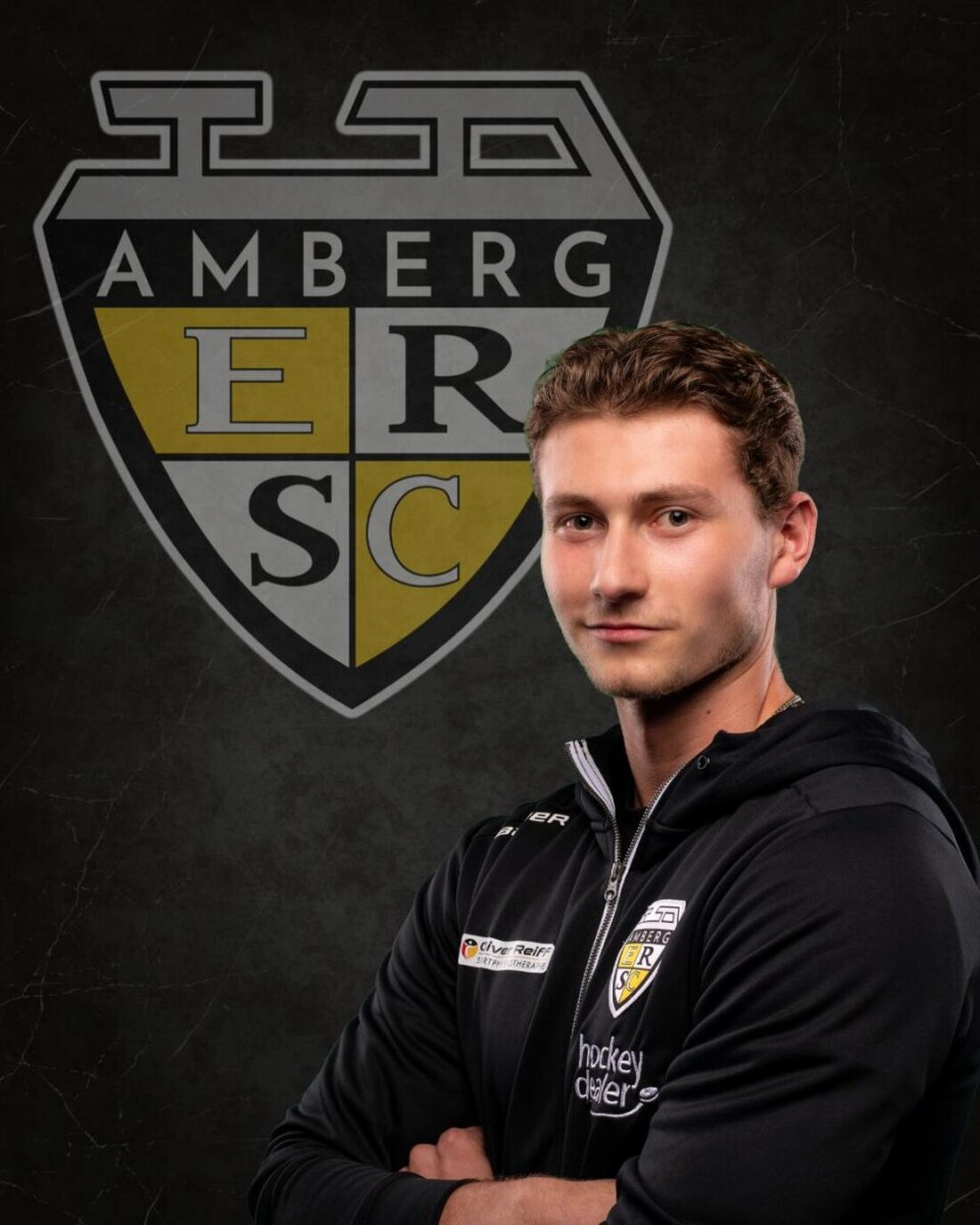 Amberg. Der ERSC Amberg verlängert mit Verteidiger Tobias Vait, ein Deal wie ein Neuzugang. Der 21-jährige Deutsch-Tscheche fehlte nach langer Verletzung fast die ganze Saison und will mit den Wild Lions die Playoffs erreichen.