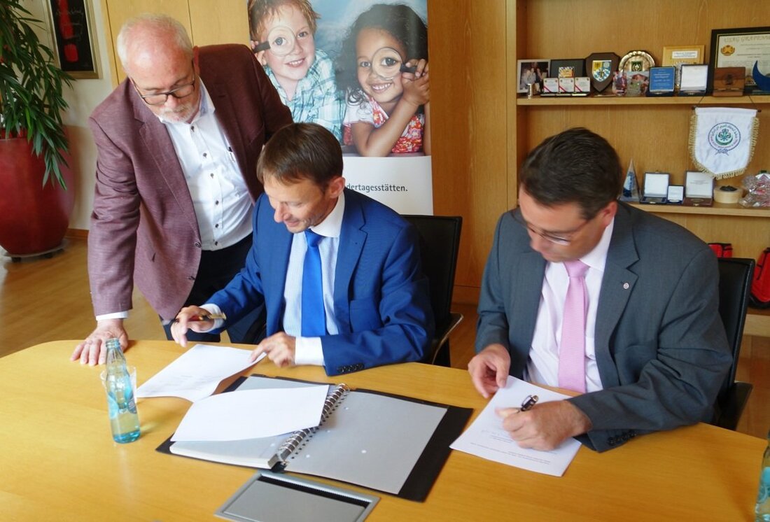 Weiden. Einen Rechtsanspruch auf einen Kindergartenplatz hat jedes Kind nach dem vollendeten dritten Lebensjahr. Trotz der Anzahl von elf Kinderkrippen, 16 Kindergärten und sechs Kinderhorten besteht in Weiden weiterer Bedarf an [&hellip;]