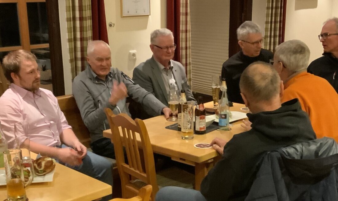 Vorbach. Viel Redebedarf gab es bei der ersten Wahlveranstaltung der Freien Wähler Gemeinschaft Vorbach/Oberbibrach/Höflas.