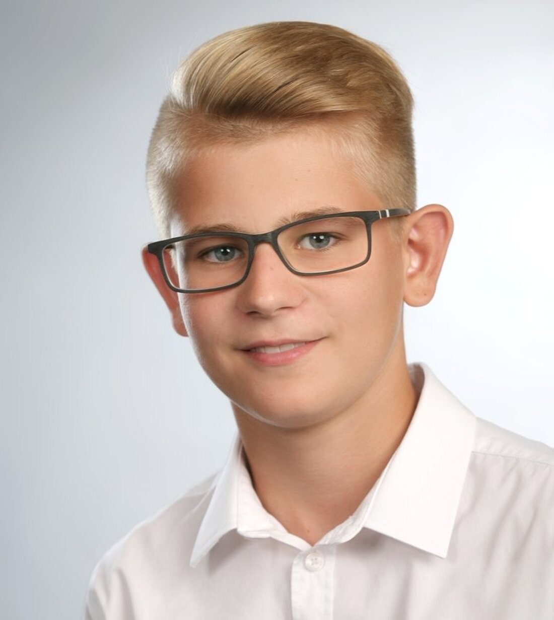 Weiden. Beim einzigen Meisterbetrieb in Weiden hat auch heuer wieder ein junger Mann die spannende Ausbildung zur Bestattungsfachkraft begonnen. Das gesamte Team von Bestattung Bauer freut sich, mit Jakob Völkl [&hellip;]