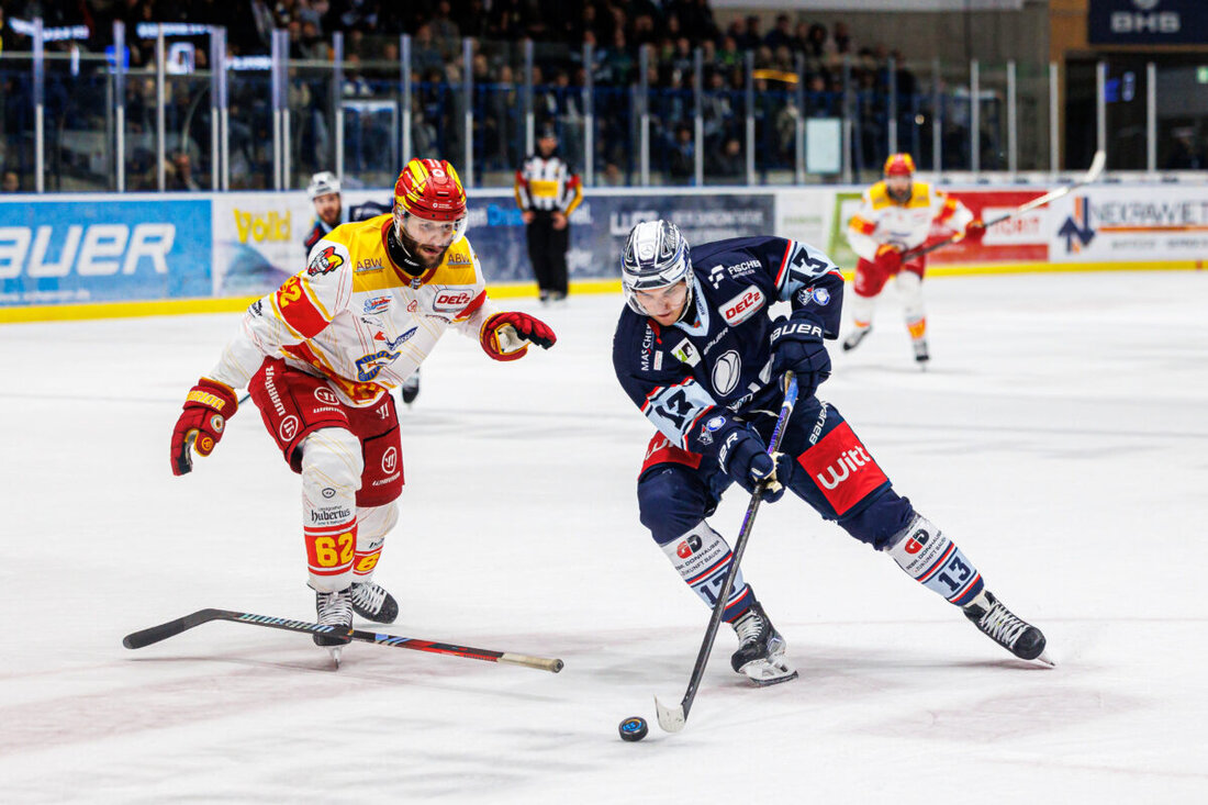 Weiden. Constantin Vogt bleibt den Blue Devils Weiden erhalten und verlängert seinen Vertrag um ein weiteres Jahr.