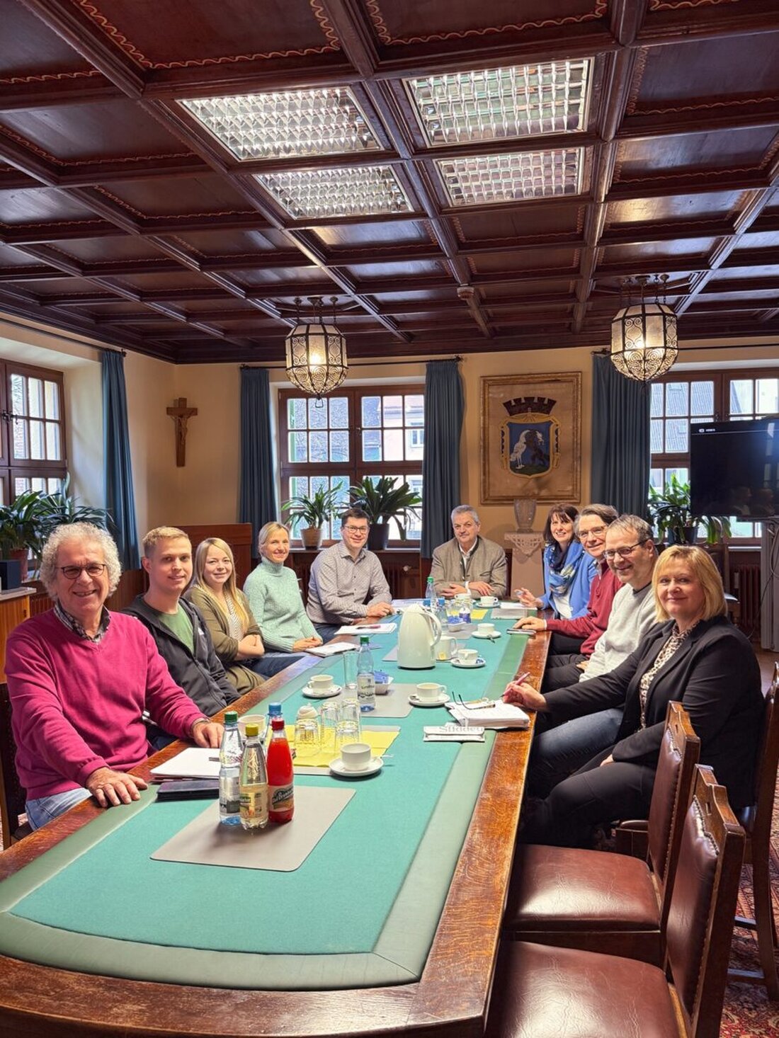 Vohenstrauß. Die Stadt hat die kommunale Wärmeplanung begonnen, um den Wärmebedarf zukünftig durch erneuerbare Energien zu decken und klimaneutral zu werden. Die Auftaktveranstaltung dazu fand am 20. Januar 2025 statt.