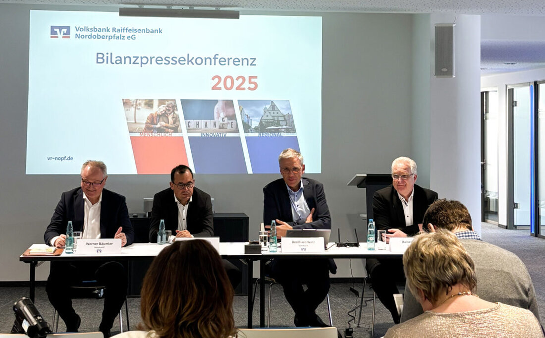 Weiden. Die Volksbank Raiffeisenbank Nordoberpfalz eG legt eine stabile Bilanz 2025 vor. Einlagen und Kredite wachsen; das betreute Kundenvolumen steigt auf rund 9,73 Mrd. Euro trotz schwieriger Konjunktur.