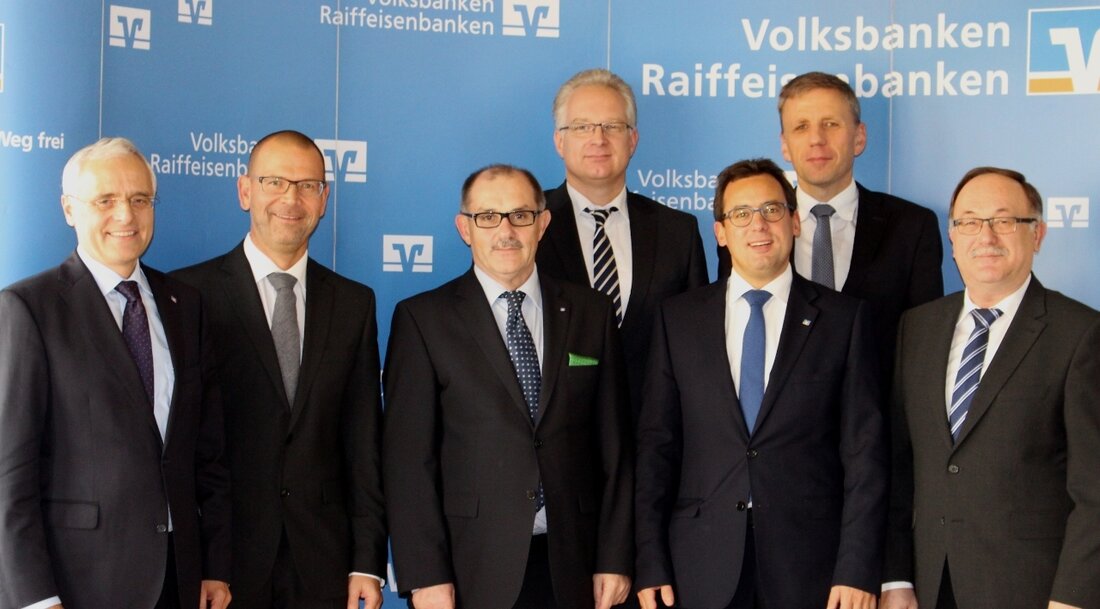 Weiden. Die Fusion der Volksbank Nordoberpfalz eG, die Raiffeisenbank im Stiftland eG und die Raiffeisenbank Weiden eG ist auf einem gutem Weg. Die Vorbereitungen schreiten immer weiter vor und inzwischen [&hellip;]