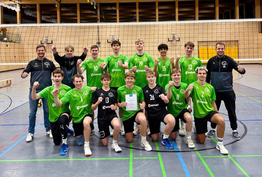 Amberg. Erste Volleyball-Titel in der Oberpfalz gehen an die U 20-Jungs des VCDJK Amberg und U 20-Mädels des TB/ASV Regenstauf. Beide nutzten den Heimvorteil, siegten ohne Satzverlust und lösten das Ticket zur Nordbayerischen.