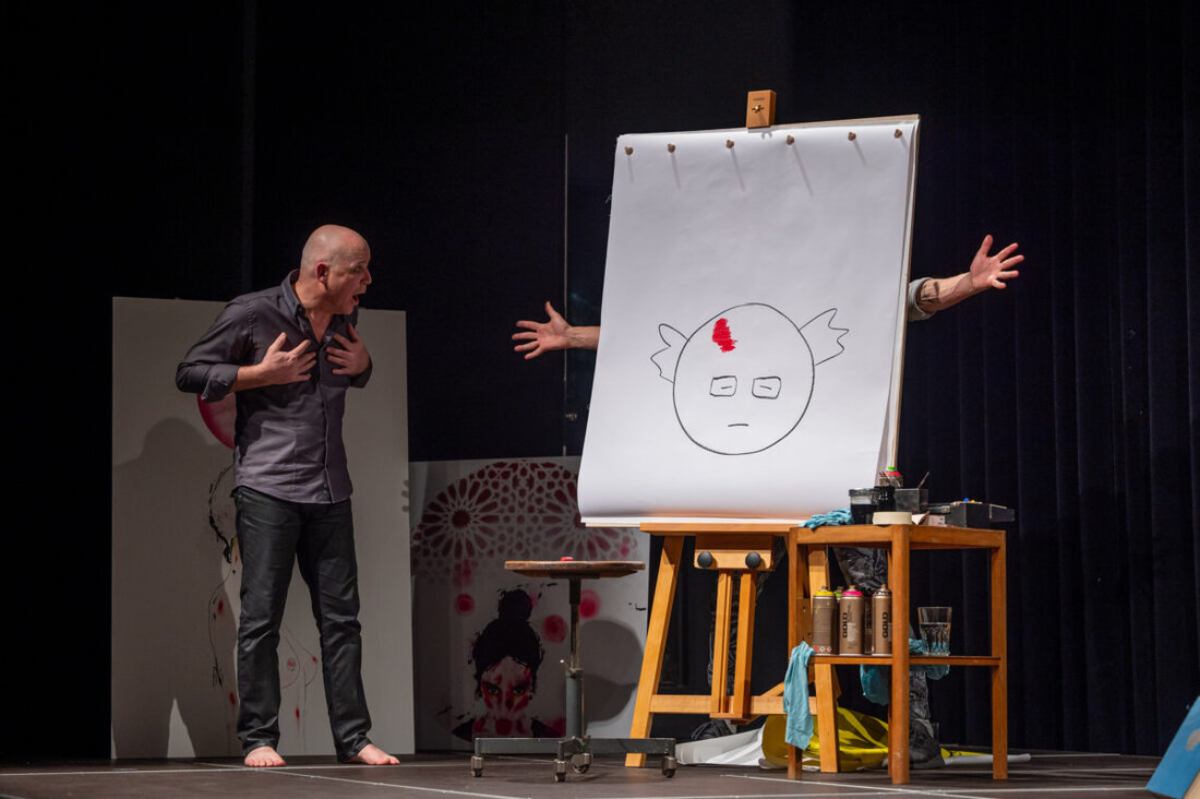 Amberg. „Von Sokrates bis Putin“. Die Clempanei: Am Samstag, den 11. Oktober 2025, eröffnet um 20 Uhr die Produktion der Clempanei „Von Sokrates bis Putin“ das Format Studio Theater in dieser Spielzeit.