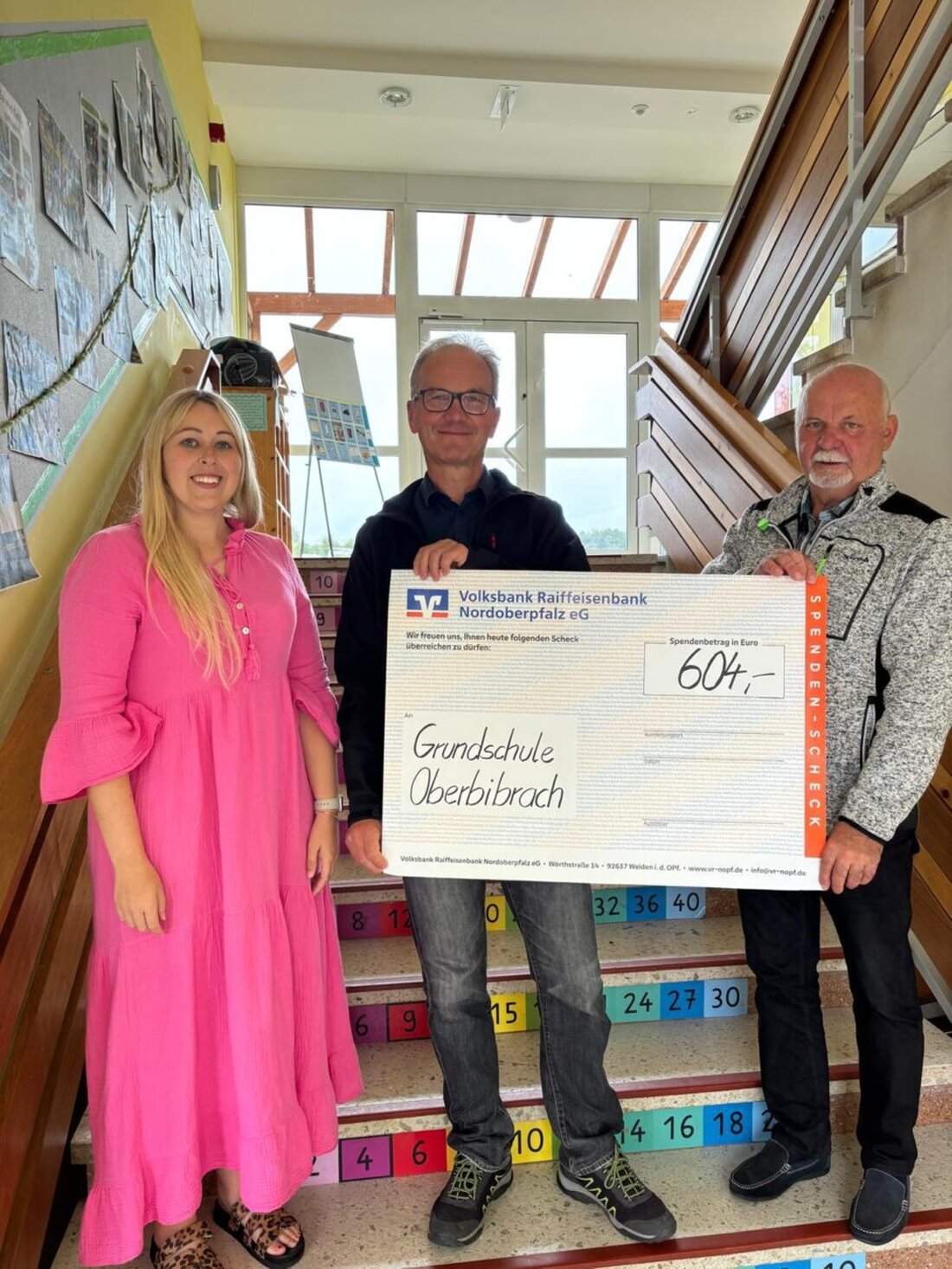Vorbach. Der Vorbacher Kulturverein spendete 604 Euro für einen Theaterbesuch der Grundschule Oberbibrach bei den Luisenburg-Festspielen 2025. Die Schüler sahen "Die unendliche Geschichte", finanziert wurde der Ausflug vollständig aus der Vereinskasse.