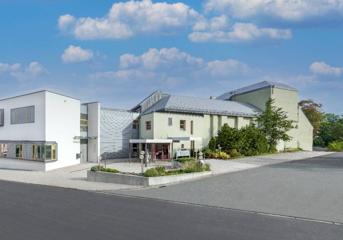 Selb. Stadt Selb - Kulturamt lädt ins Selb, Rosenthal-Theater ein und stärkt damit das kulturelle Leben der Stadt durch sorgfältig kuratierte Programme. Ticket gibt es online über okticket.de für Veranstaltungen im Selb, Rosenthal-Theater, präsentiert von Stadt Selb - Kulturamt.