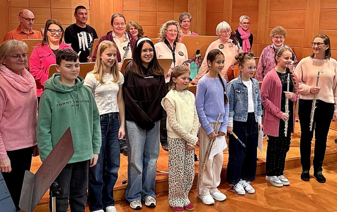 Weiden. Noch vor den Osterferien lud die Musikschule zu einem Vorspiel ein. Die Lehrkräfte Katharina Hanauer und Helga Rose zeigten mit ihren Schülerinnen und Schülern ein buntes Programm von Klassik bis Pop.