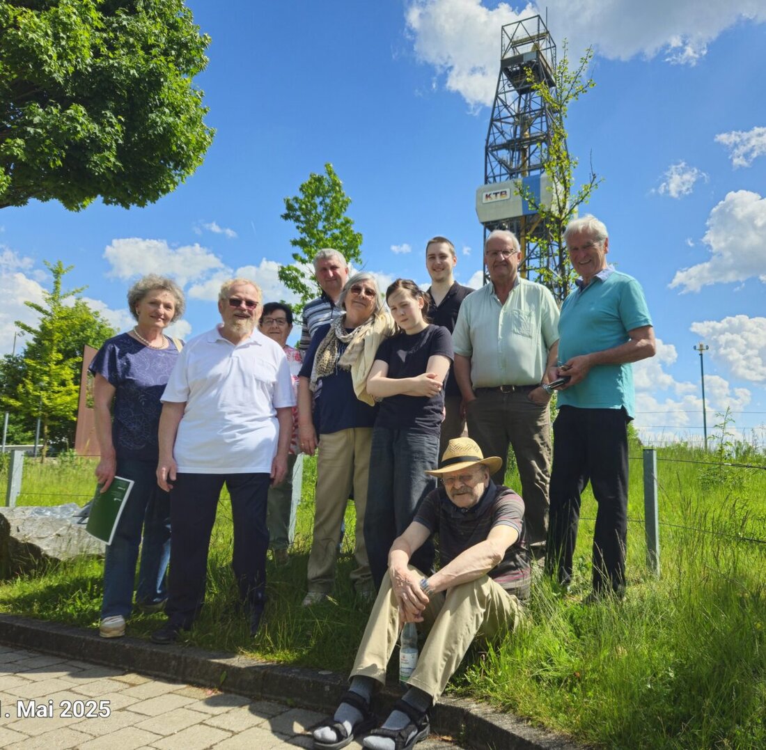 Windischeschenbach. Im Vorfeld des Sudetendeutschen Tages in Regensburg traf sich der Vorstand der Seligergemeinde Steinwald/Fichtelgebirge in Windischeschenbach. Auf dem Programm stand ein Rundgang durch das Gelände und die Ausstellung der Kontinentalen Tiefenbohrung und abschließend eine Brotzeit auf dem Schafferhof. 