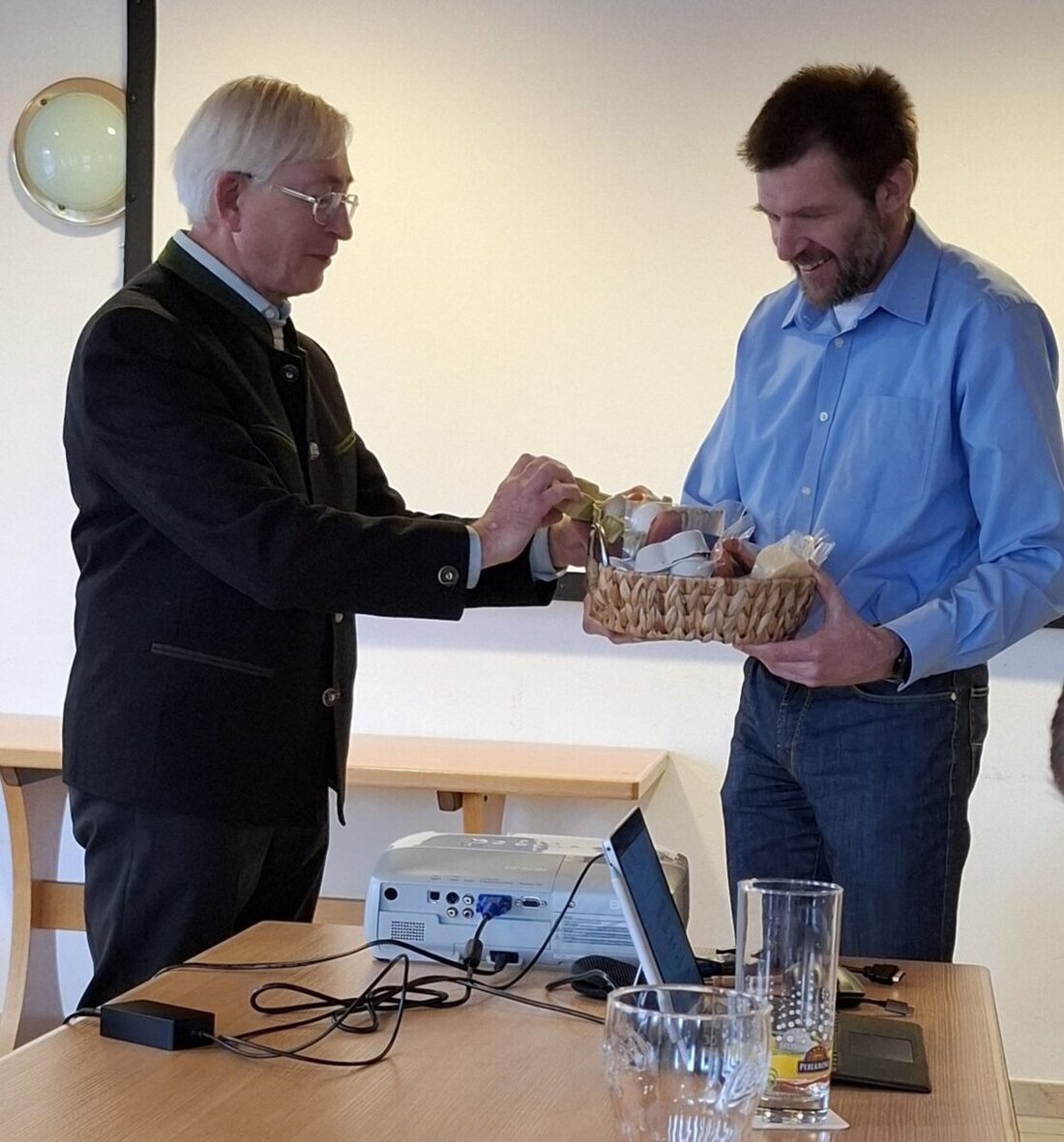 Neustadt/WN. Ein Vortrag der Freien Wähler zog viele Besucher an. Experte Alexander Bächer erklärte, welche Heizsysteme künftig zulässig sind, welche Förderungen helfen und warum es keine Standardlösung gibt.