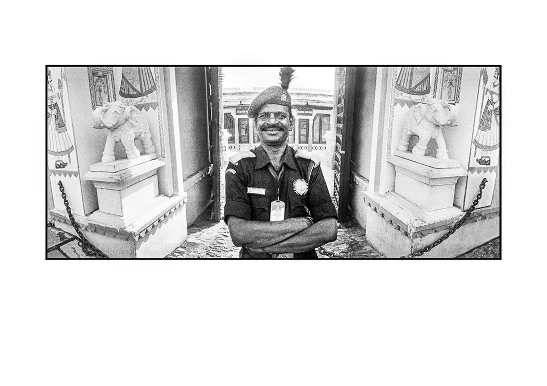 Amberg. Die Stadtgalerie Alte Feuerwache verabschiedet am Sonntag, 8. November 2026, Gerd Dollhopfs Einzelausstellung mit Vortrag und Finissage. Ab 11 Uhr gibt der Fotokünstler Einblicke in 40 Jahre Arbeit. Eintritt frei.