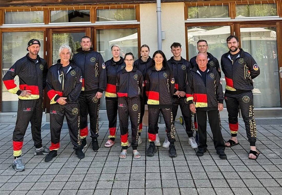 Amberg. Beim WMAC Summer Camp in Schruns glänzten Jenny Wurster und ihre zehnjährige Tochter Mila. Jenny erhielt ein vergoldetes Medaillon, Mila eine Sonderauszeichnung nach dreimal 3.609 Stufen.