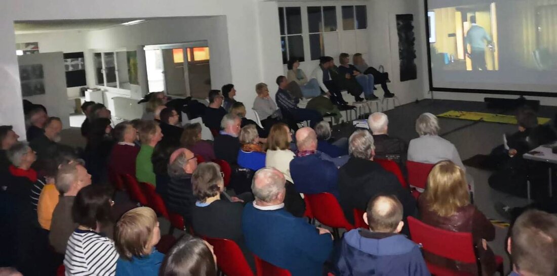 Weiden. Der Wackersdorf-Hype hält an. Eine große Überraschung erlebten Bürgerinitiative gegen atomare Anlagen und Kunstverein Weiden, als sie Ende Februar zum Film Wackersdorf ins Kunstvereins-Kino geladen hatten: Mit gut 70 Besuchern, [&hellip;]