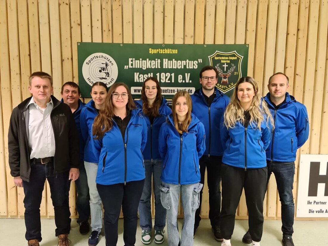 Kastl. Die Wagner OHG springt als Hauptsponsor für die Kastler Bundesligamannschaft ein, nachdem der vorherige Sponsor unerwartet ausfiel. Die Unterstützung soll dabei helfen, die finanziellen Aufwendungen für Reisen und Übernachtungen der Mannschaft zu decken.