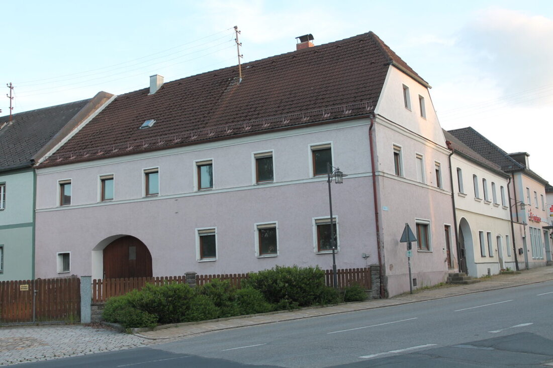 Waidhaus. „Innen statt außen“: Mit diesem Thema hat sich der Marktgemeinderat in seiner Sitzung am Montag eingehend befasst. Dazu zählten auch zwei Bauvorhaben eines privaten Investors in der Hauptstraße.