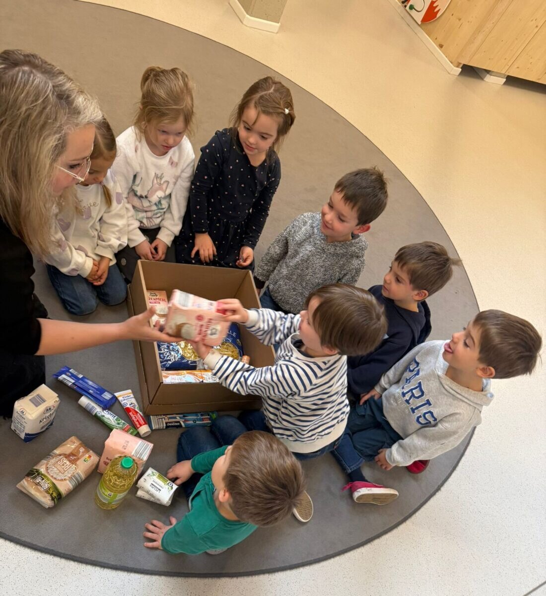 Tirschenreuth. Das Johanniter-Kinderhaus Waldwichtel macht in diesem Jahr wieder beim Johanniter-Weihnachtstrucker mit – einer bundesweiten Hilfsaktion, die Familien in Not in Südosteuropa unterstützt.