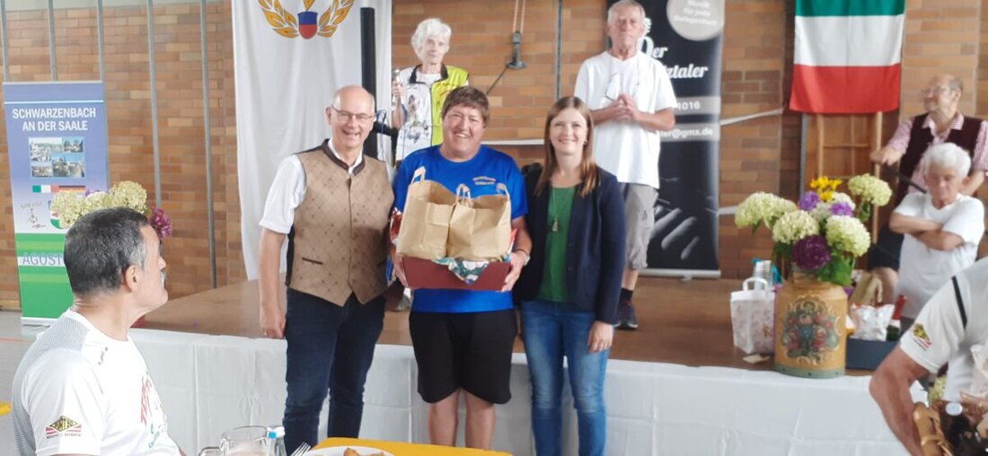 Grafenwöhr. Die Wanderfreunde Grafenwöhr erlebten bei den Volkswandertagen in Schwarzenbach an der Saale Natur pur auf Routen bis zu 20 km. Sie planen weitere Wanderungen bis Oktober, inklusive einer Veranstaltung in Grafenwöhr am 19. Oktober.