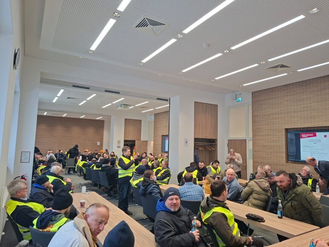 Regensburg. ver.di zieht positive Bilanz zu Warnstreiks im ÖPNV in der Faschingswoche. Bayernweit hatte die Vereinte Dienstleistungsgewerkschaft (ver.di) in der Faschingswoche zu Warnstreiks im kommunalen Nahverkehr aufgerufen.