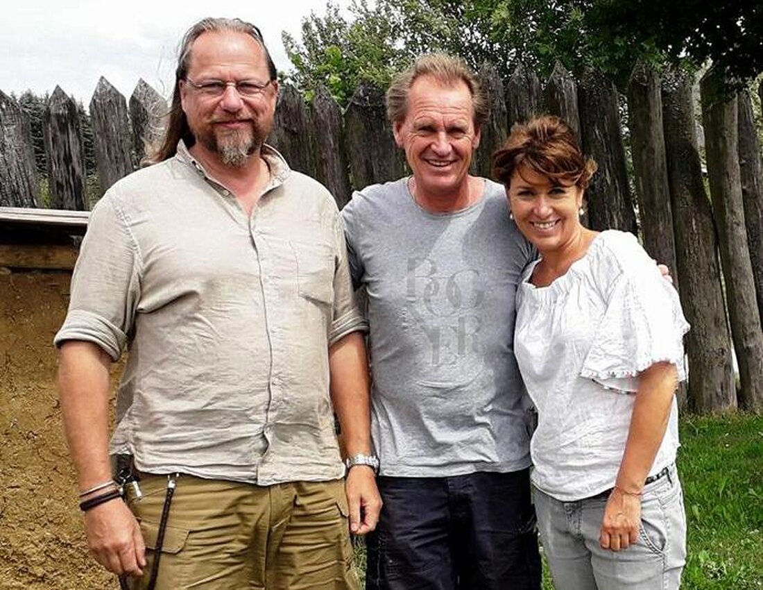 Bärnau. Überraschender Besuch im Geschichtspark Bärnau – Tachov. Markus Wasmeier, ehemaliger Skirennläufer, Olympiasieger, Weltmeister und Weltcupsieger im Riesenslalom sowie Super-G, und mittlerweile Sportmoderator, besuchte mit seiner Ehefrau Gitti das Mittelaltermuseum. [&hellip;]