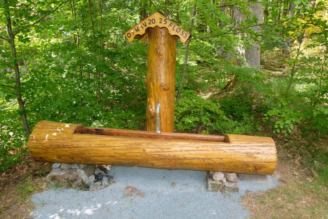 Floß. In seiner Rückschau auf die letzten Veranstaltungen, darunter die erfolgreich abgehaltene Osterhasen-Rallye der Jugendgruppe unter Jugendleiter Thomas Buchner und die Blumentombola am Muttertag hielt der Vorsitzende des OWV Floß und Umgebung Markus Staschewski in der letzten Arbeitssitzung fest, dass die Zusammenarbeit wieder einmal hervorragend geklappt hat. 