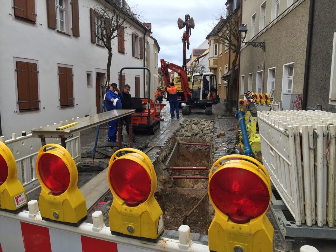 Amberg. Wegen Reparaturen ist am 3. Februar 2025 von 8 bis ca. 14 Uhr die Wasserversorgung im Liebengrabenweg gesperrt. Betroffen sind Bereiche ab Heinrich-Hertz-Straße bis Ohmstraße.
