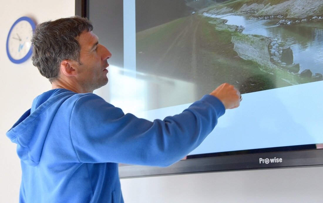 Weiden. Berufe am Wasserwirtschaftsamt sind nicht nur für Männer geeignet. Darüber konnten sich zwölf Schülerinnen beim Girls’Day selbst ein Bild machen.  Von Jürgen Wilke  Im Bezirk der Agentur für Arbeit [&hellip;]