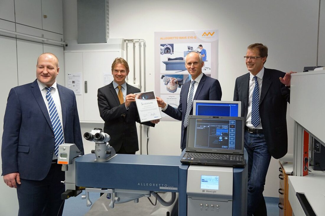 Weiden/Pressath. Der Laser ist eine Schlüsseltechnologie in der Augenheilkunde: Angehende Medizintechnikerinnen und -techniker sollten wissen, wie diese funktioniert und eingesetzt wird. Doch Augenlaser sind teuer – nur wenige Hochschulen können ihren [&hellip;]
