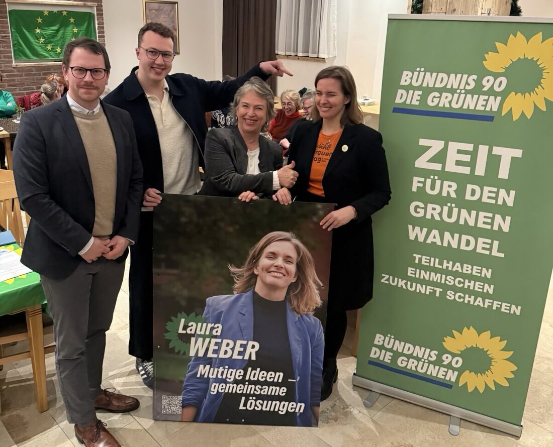 Weiden. Beim Politischen Aschermittwoch der Grünen setzt Kandidatin Laura Weber kämpferische Akzente und teilt gegen AfD und CSU aus. Sie fordert Zusammenhalt der Demokraten, klare Eingriffe beim Wohnen und Tempo beim Klimaschutz.