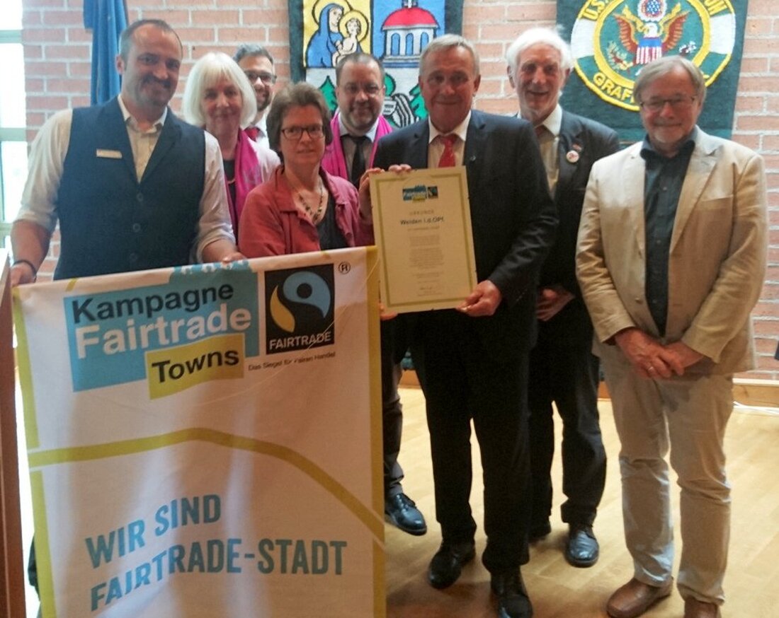 Weiden. Die Weidener Stadträte durften gestern einen besonderen Tag feiern: Weiden ist ab sofort Fair Trade Stadt. Schon 2006 war im Stadtrat das erste Mal die Rede davon, dass man [&hellip;]