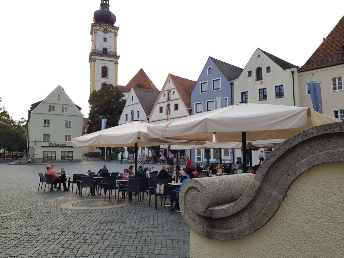 Weiden. Die Weidener Innenstadt soll auch weiterhin das "Wohnzimmer der Stadt" sein. Dafür trafen sich rund 40 Experten zu einem Runden Tisch. In Workshops diskutierten sie die Zukunft Weidens. 