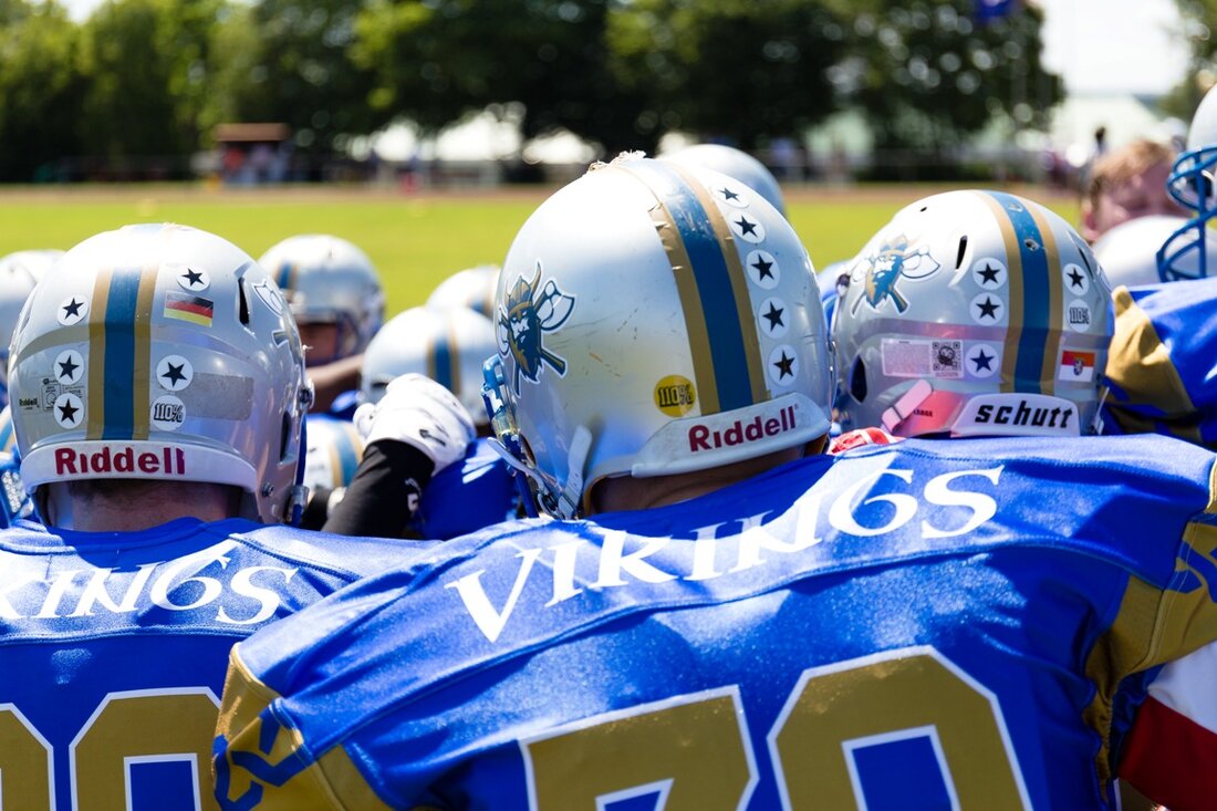 Weiden. Der Bayerische Footballverband sagt die Football-Saison bedingt durch die Corona-Krise für heuer ab. Die Weiden Vikings wollen das Beste aus der Situation machen.  “Dieses Jahr wird das Lederei in [&hellip;]