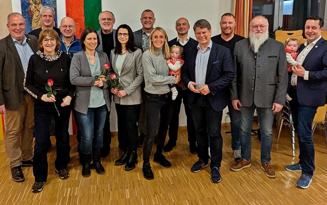 Weiden. Bei den Neuwahlen des CSU Ortsverbands Weiden-West erhielt Wolfgang Gleissner erneut das Vertrauen als Vorsitzender, während die Vorstandschaft weitgehend unverändert blieb.