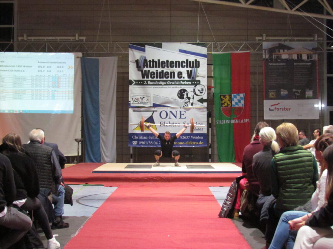 Weiden. Zum Bayernligastart empfangen die Weidener Gewichtheber den TSV Waldkirchen um 17 Uhr in der Max-Reger-Schule, erwartet wird ein Duell auf Augenhöhe bei freiem Eintritt.