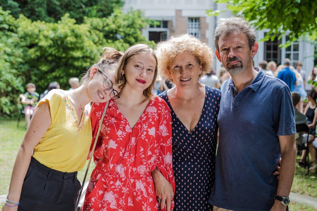 Weiden. AFS und MdL Nicole Bäumler suchen in der Oberpfalz Gastfamilien für internationale Jugendliche, um Kultur- und Sprachaustausch ab September 2025 zu fördern.